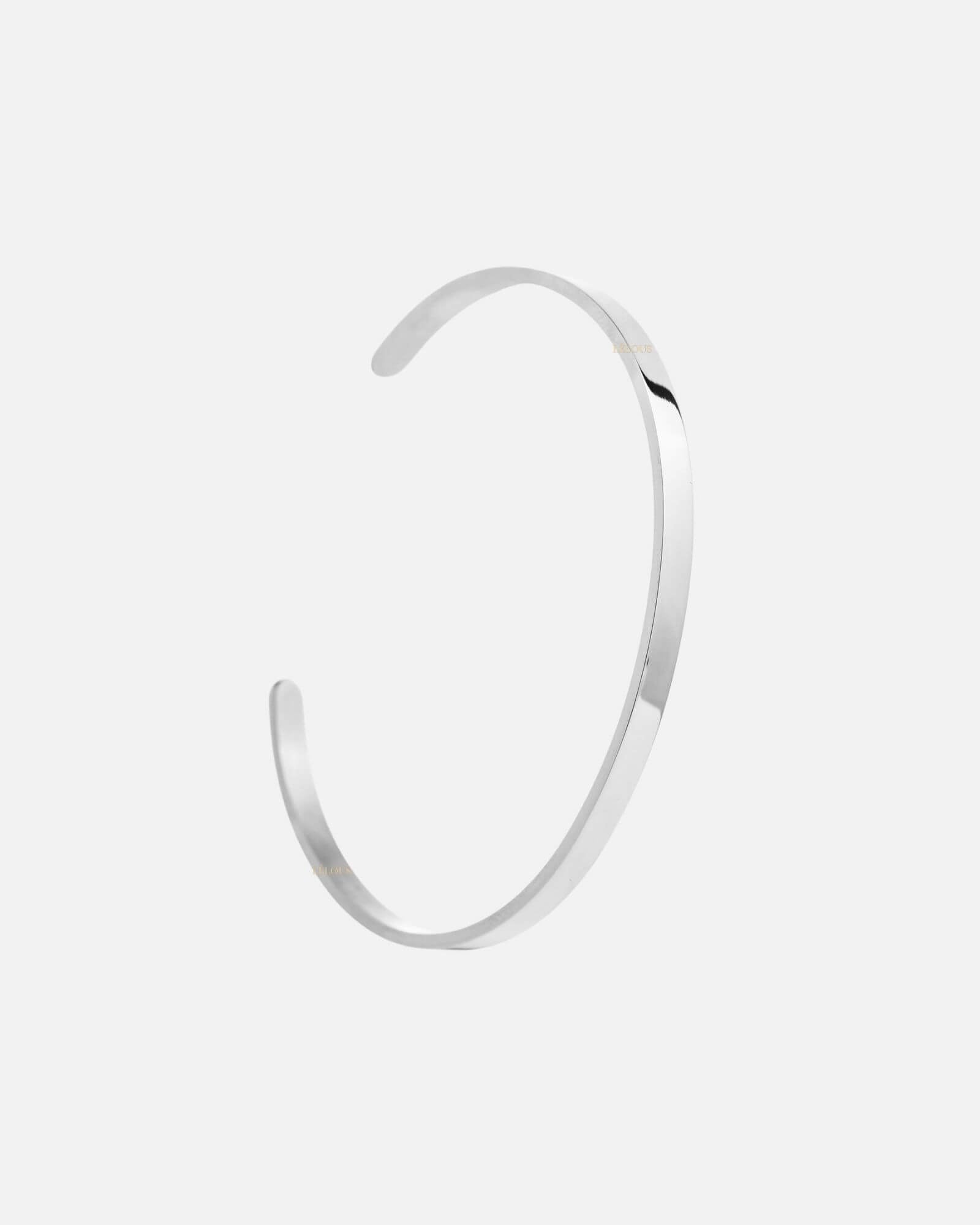 SOLÉNE BANGLE