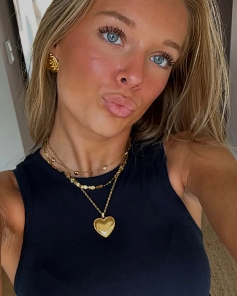 CÉLINE HALSKÆDE