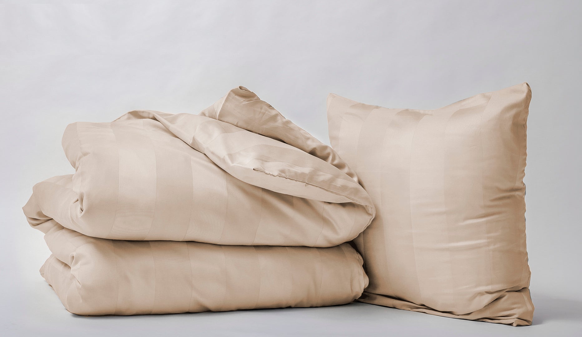 Komfortabelt sengetøj i 100% bomuldssatin - 200 x 200 cm