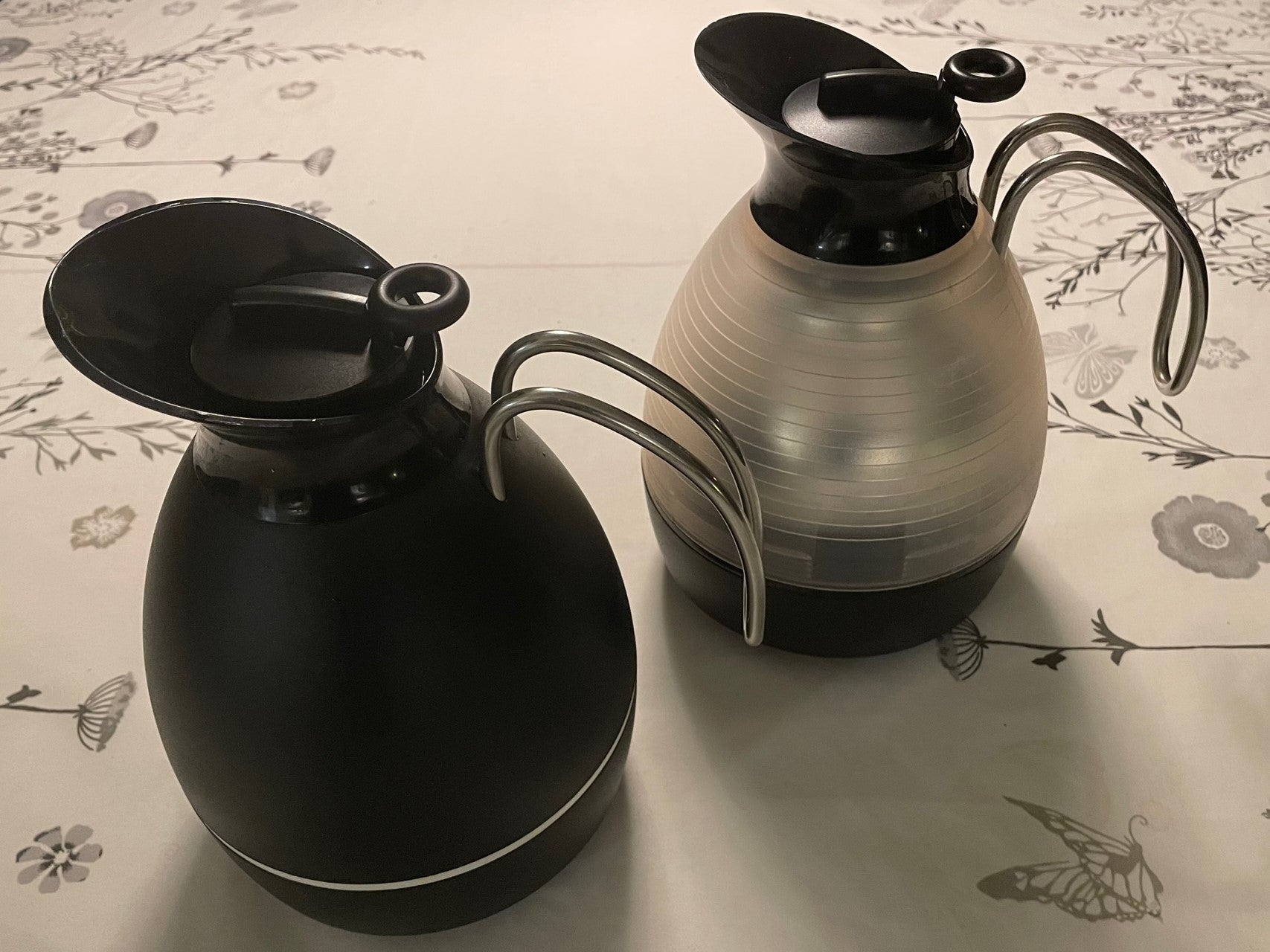 Termokande i smart design - nem åbning med et let tryk