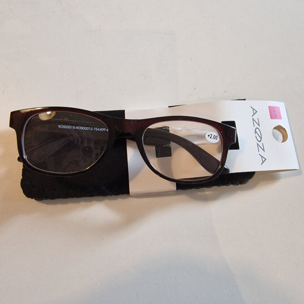 Oval læsebrille med etui (fås i flere styrker)