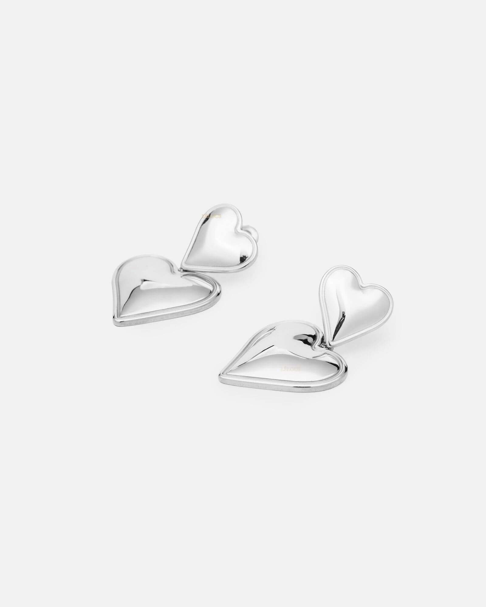 OLIVIA ØRERING