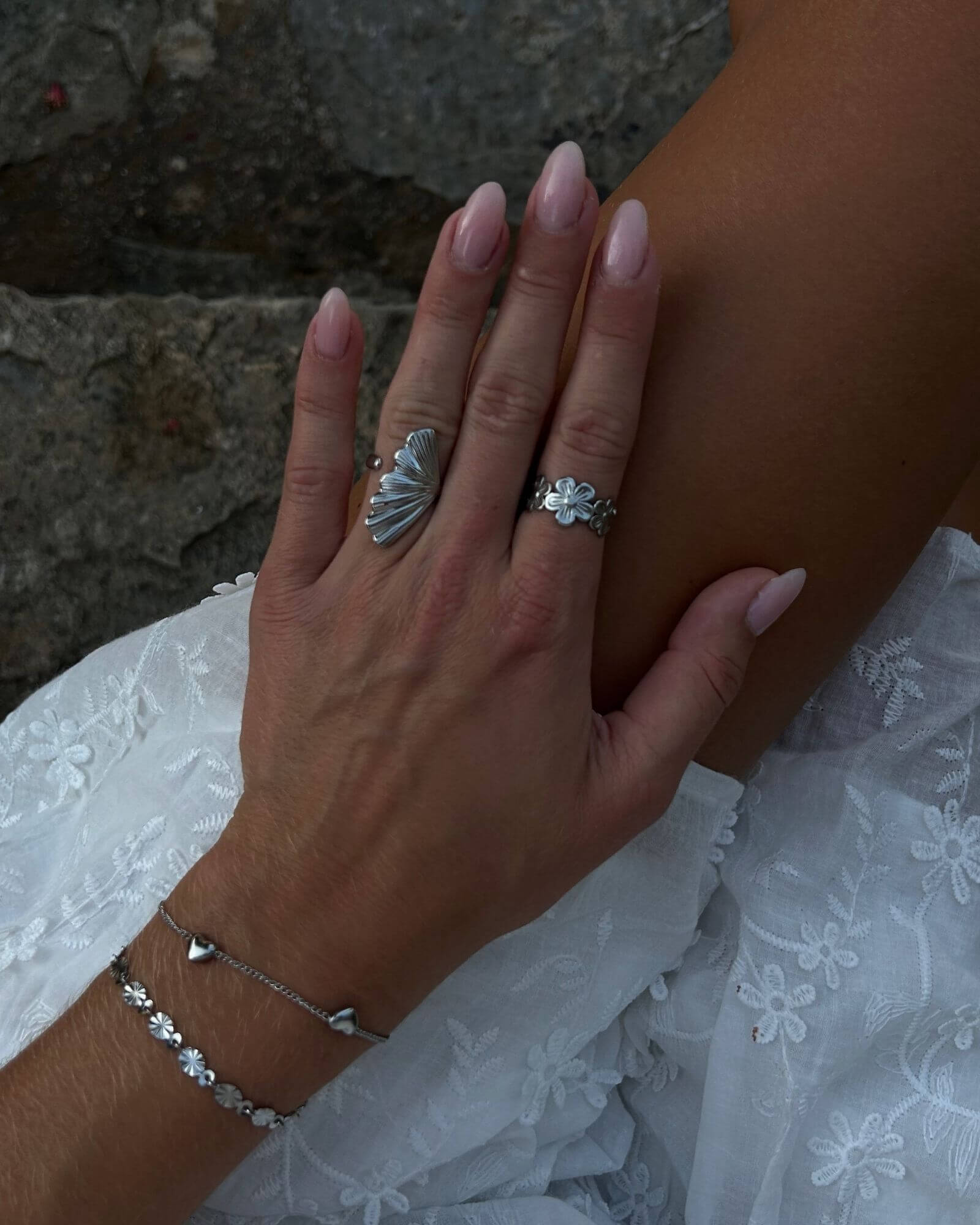 NAOMI RING